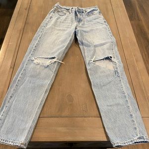 American Eagle 90’s jeans